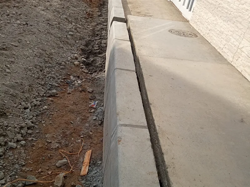 Contención y cimentación — Muro terminado